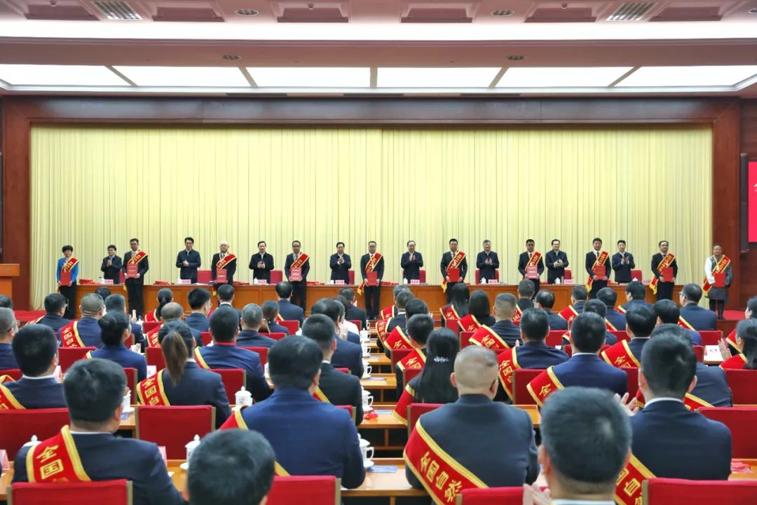 组图 | 今天，他们收获了一份沉甸甸的荣誉
