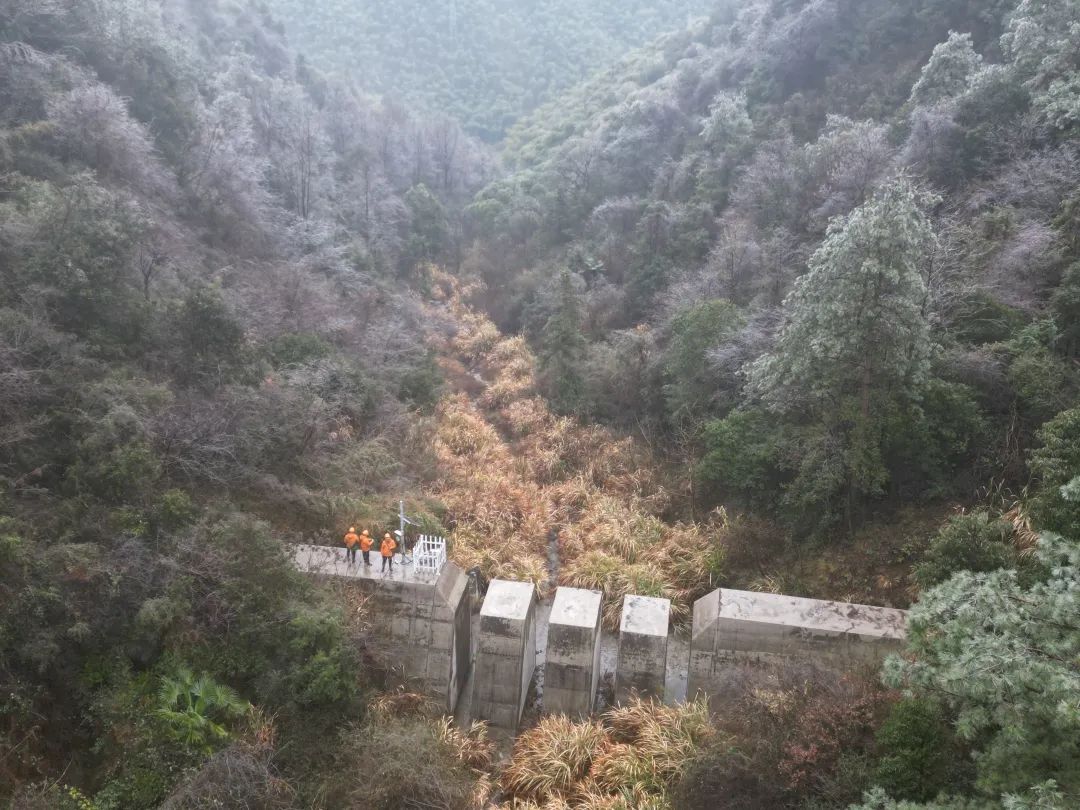 巡山排险，为了万家灯火 | 新春走基层