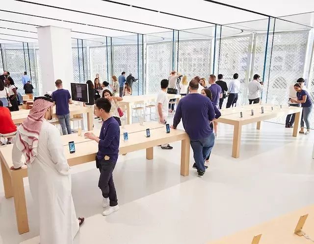 静安寺对面的Apple“全球旗舰店”，为什么等了这么久？