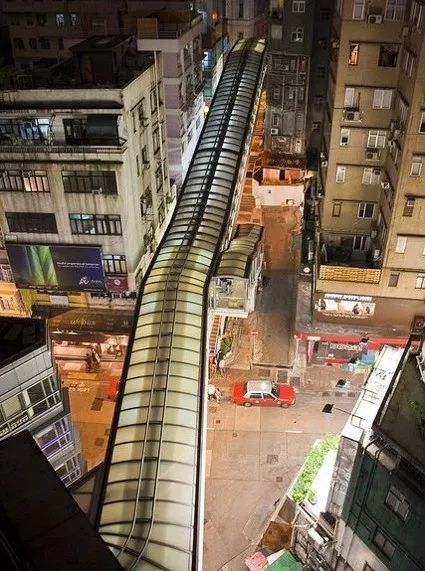 “设计一个梦想城市容易；重建一个活的城市需要想象力”—— 阅读简·雅各布斯：思考中国大城市的死与生