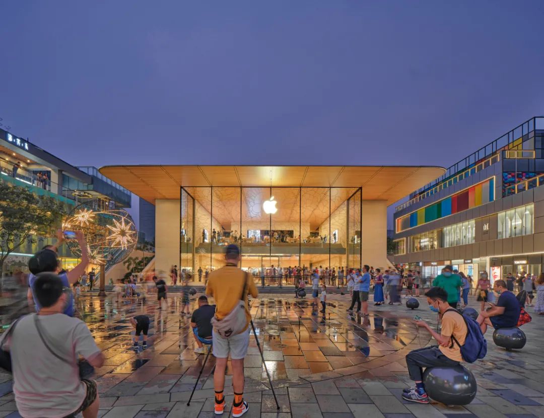 静安寺对面的Apple“全球旗舰店”，为什么等了这么久？