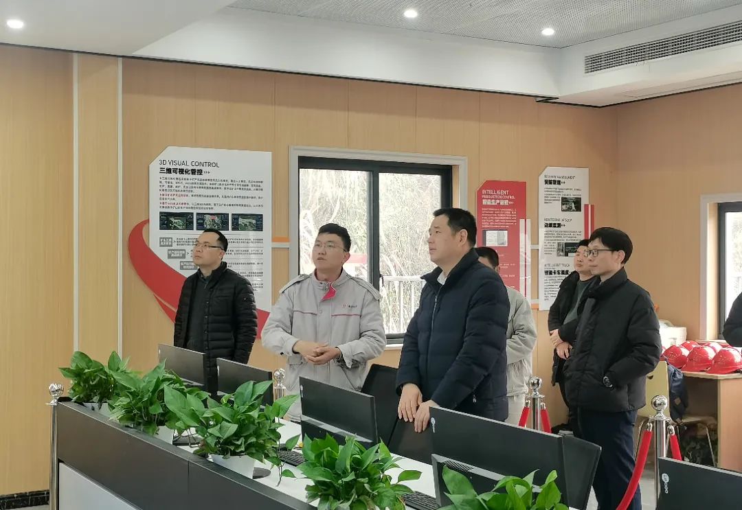 何瑞洪带队赴富阳调研例行督察、地灾防治等工作