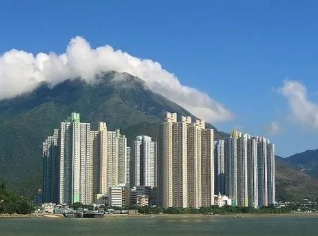 “设计一个梦想城市容易；重建一个活的城市需要想象力”—— 阅读简·雅各布斯：思考中国大城市的死与生