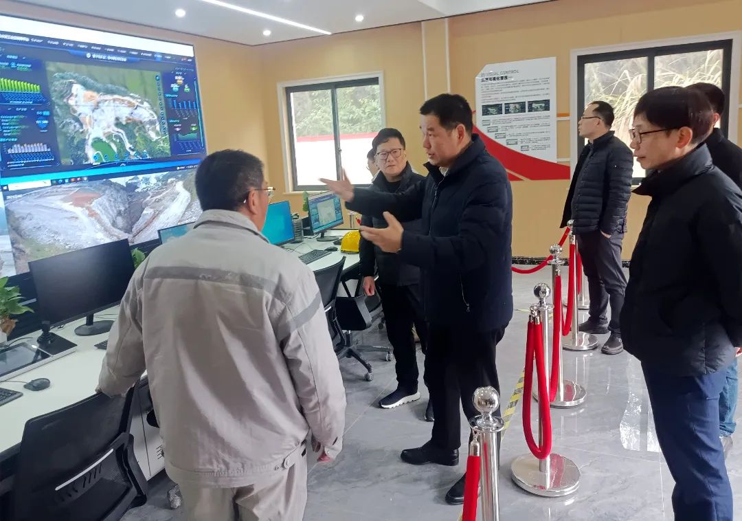 何瑞洪带队赴富阳调研例行督察、地灾防治等工作