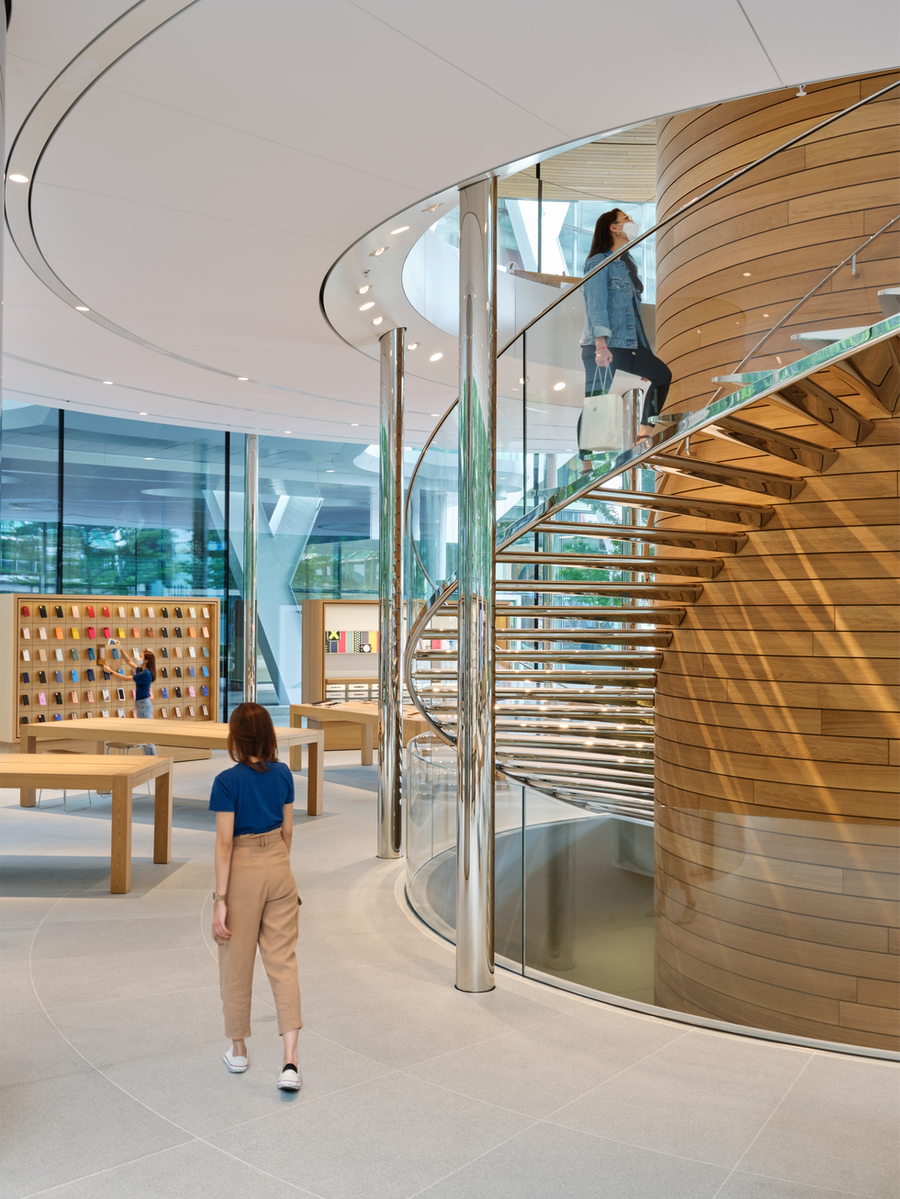 静安寺对面的Apple“全球旗舰店”，为什么等了这么久？