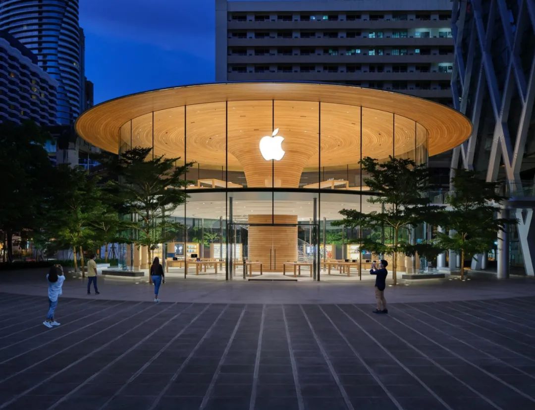 静安寺对面的Apple“全球旗舰店”，为什么等了这么久？