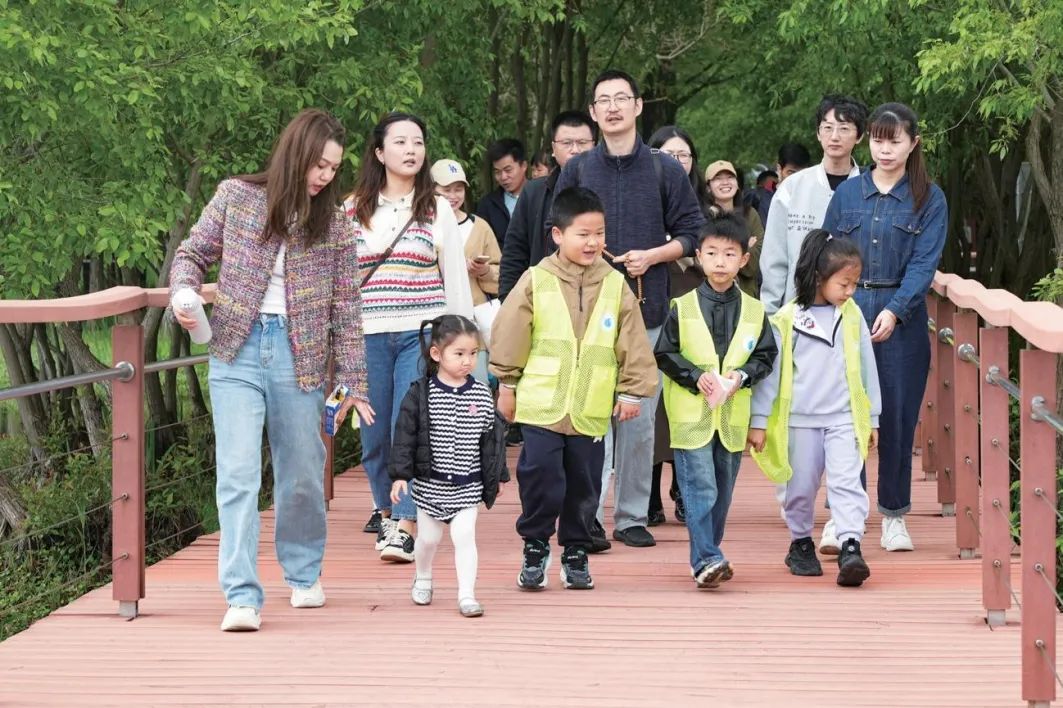 线上线下总动员，我们共同守护美丽地球家园