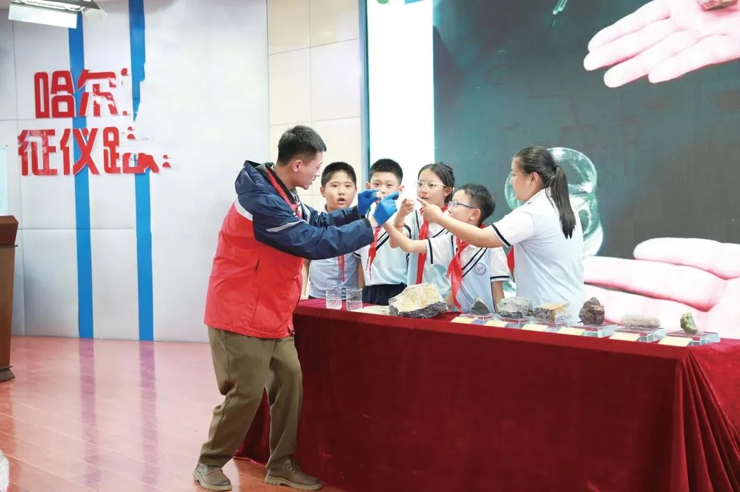 线上线下总动员，我们共同守护美丽地球家园