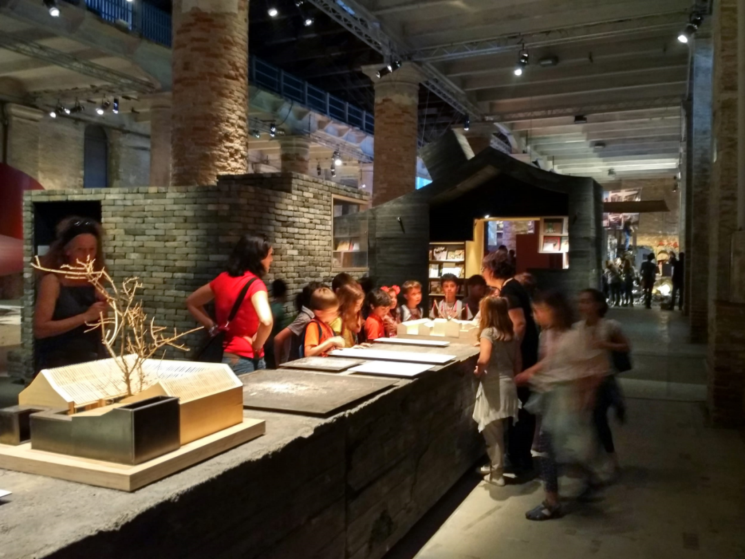 建筑展览?还是资本买卖? 建筑展览?还是资本买卖?
