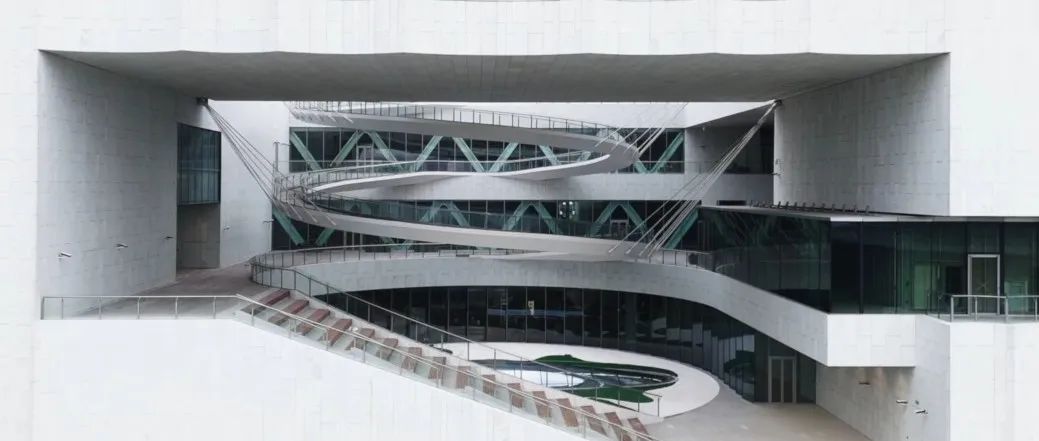建筑展览?还是资本买卖? 建筑展览?还是资本买卖?