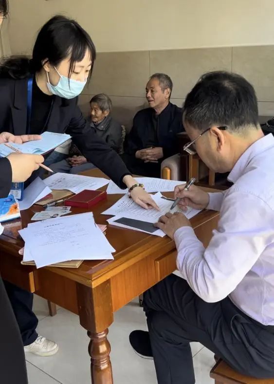 为民解忧暖民心︱市规划资源局上城分局上门服务再出发 为民解忧暖民心︱市规划资源局上城分局上门服务再出发