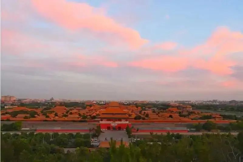 红墙白塔下的ta，是北京城悠久历史的见证