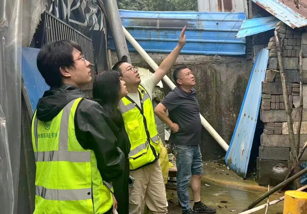 迎“汛”而上︱护航景区平安，景区分局在行动