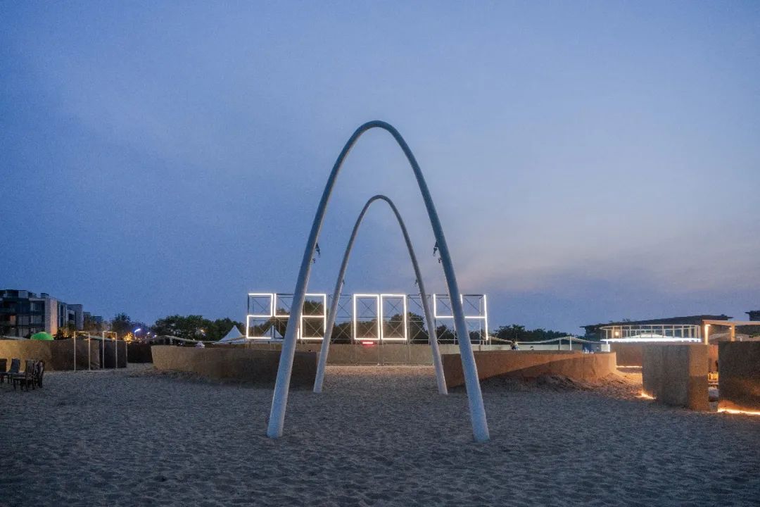 候鸟沙城 | 马岩松“2024阿那亚戏剧节”新作