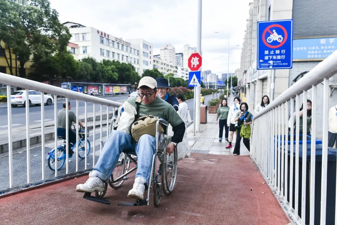 共享公共空间 | 2024年“922绿色出行宣传活动”在昆明举行