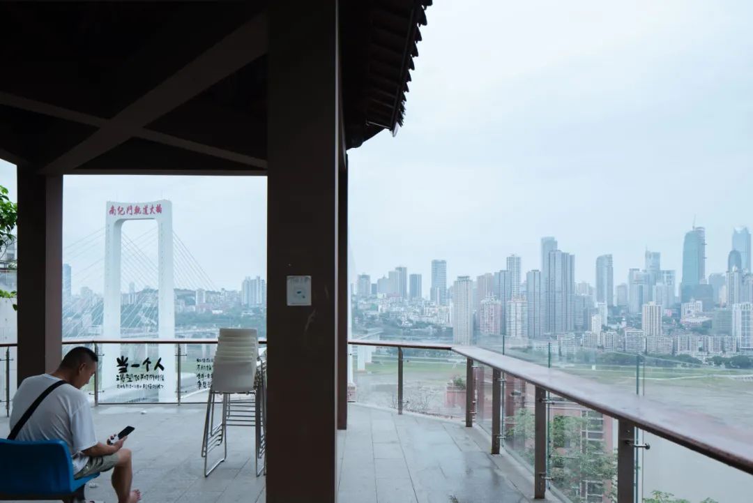 重庆后堡：有个要“跑路”的团队