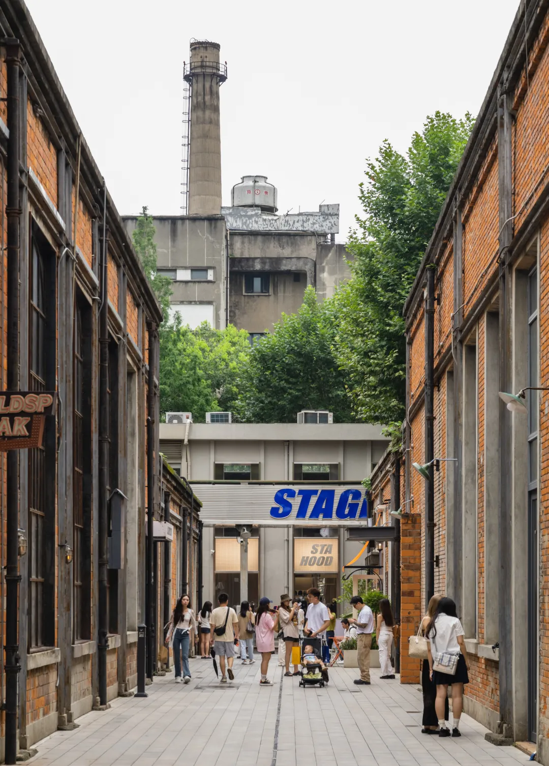 东郊记忆的再次更新，如何三年“弯道超车”？