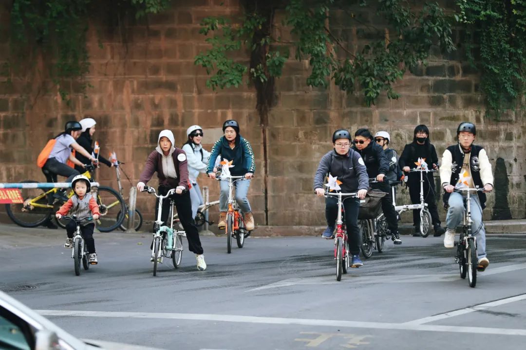 重庆后堡：有个要“跑路”的团队