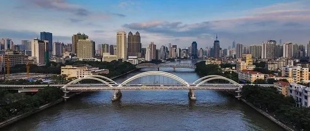 刘珩:城市的“围困与解困” 刘珩:城市的“围困与解困”