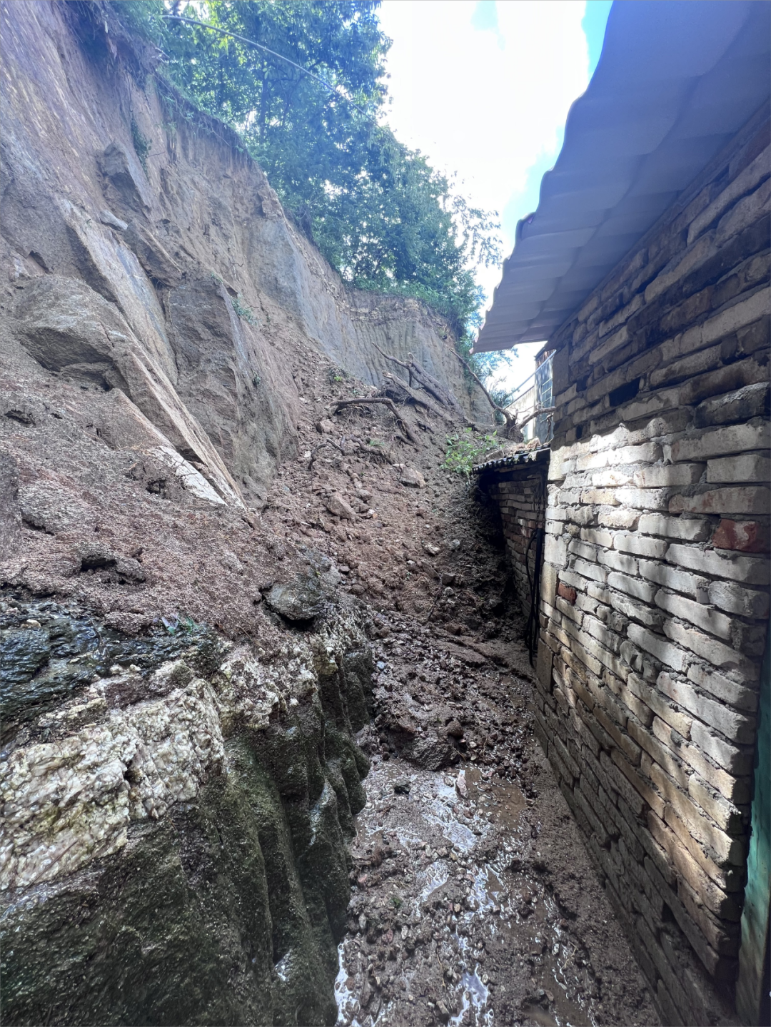 以汛为令!湖北黄冈成功避险3起地质灾害 以汛为令!湖北黄冈成功避险3起地质灾害