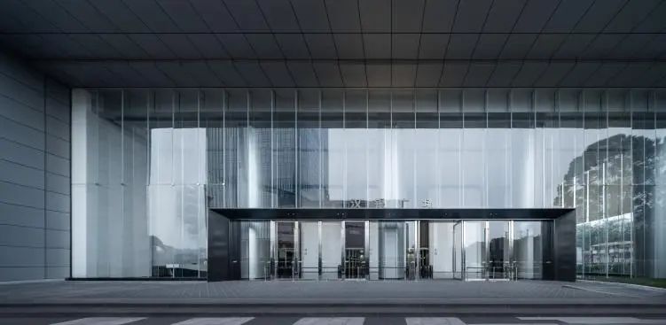 【岭南建筑】震撼发布!汉银广场,金融城的心脏,天空下的璀璨钻石 【岭南建筑】震撼发布!汉银广场,金融城的心脏,天空下的璀璨钻石