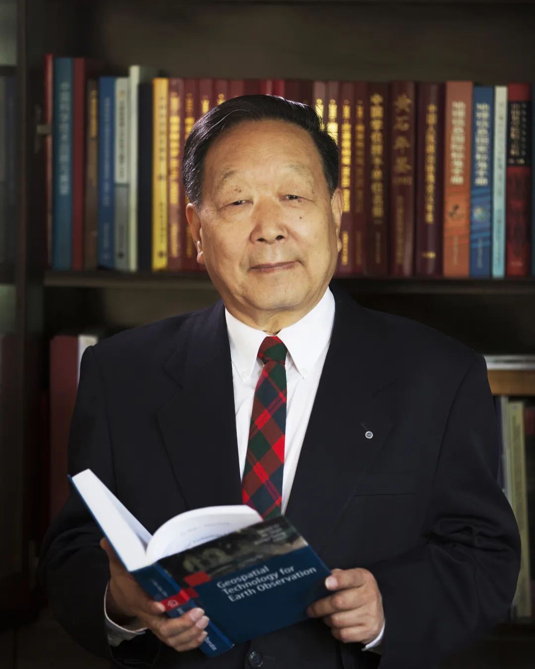擦亮“东方慧眼”——专访国家最高科学技术奖获得者、两院院士李德仁