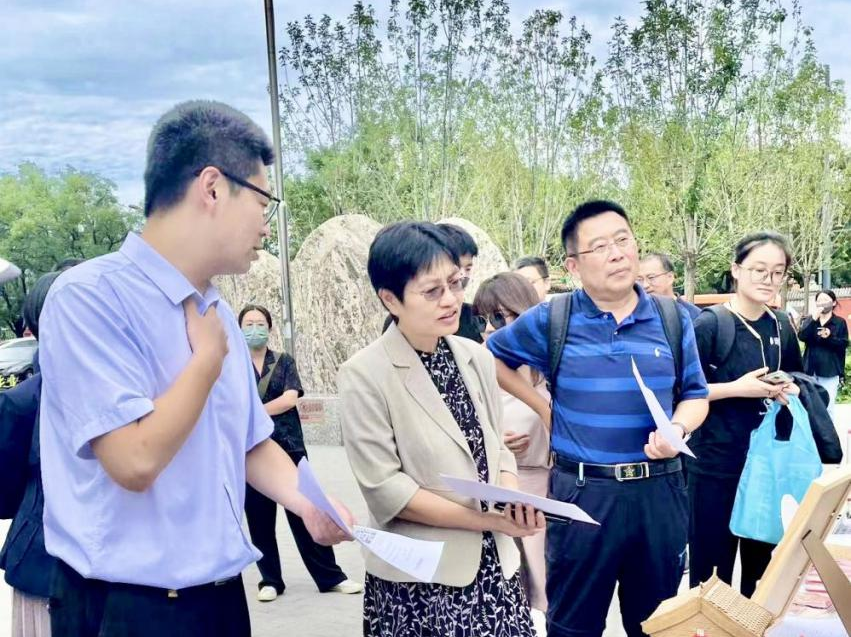 不忘为民初心 携手奋发前行 | 西城区责任规划师在《北京市责任规划师制度实施五周年成果展》展区开展快闪活动 不忘为民初心 携手奋发前行 | 西城区责任规划师在《北京市责任规划师制度实施五周年成果展》展区开展快闪活动