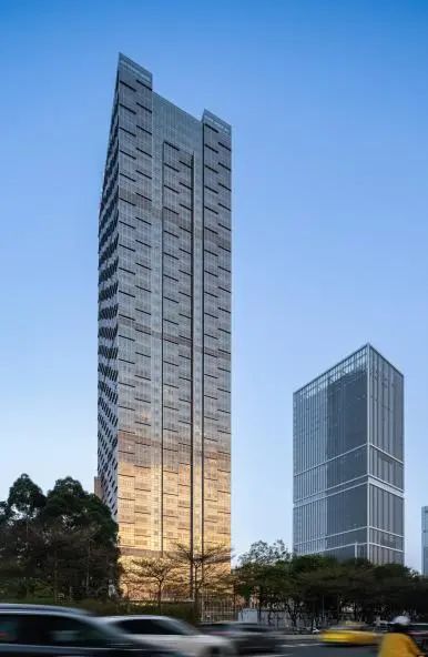 【岭南建筑】震撼发布!汉银广场,金融城的心脏,天空下的璀璨钻石 【岭南建筑】震撼发布!汉银广场,金融城的心脏,天空下的璀璨钻石