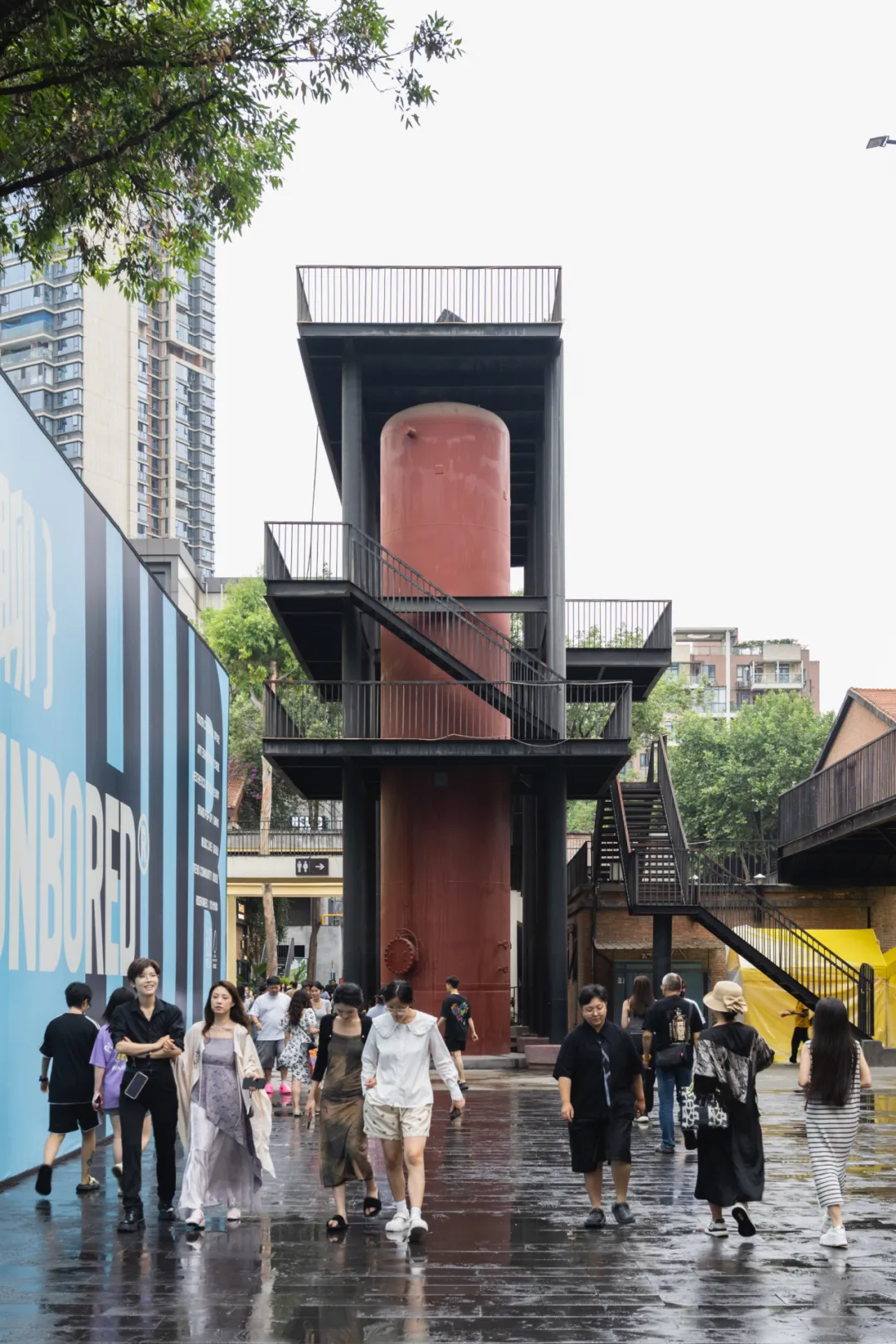 东郊记忆的再次更新，如何三年“弯道超车”？