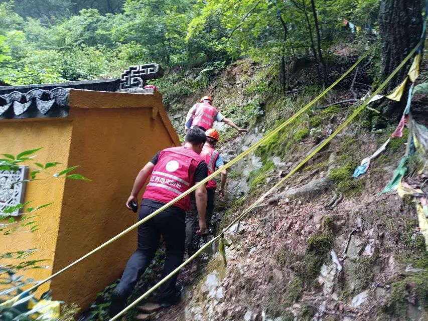 应对“暴力梅”，严防地质灾害风险