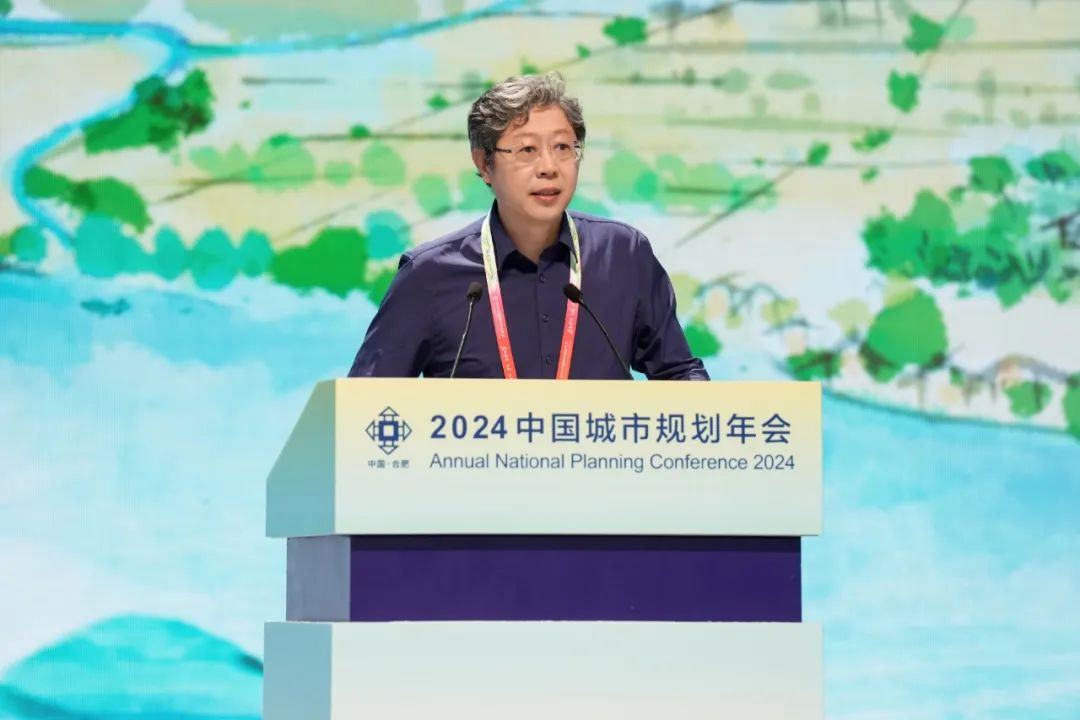 王世福：本土都市主义视角的规划实践创新——绿道如何串起美好生活 | 规划年会大会报告