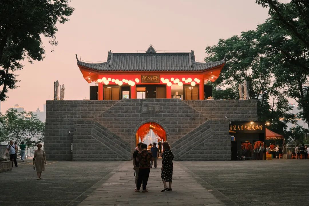 重庆后堡:有个要“跑路”的团队 重庆后堡:有个要“跑路”的团队