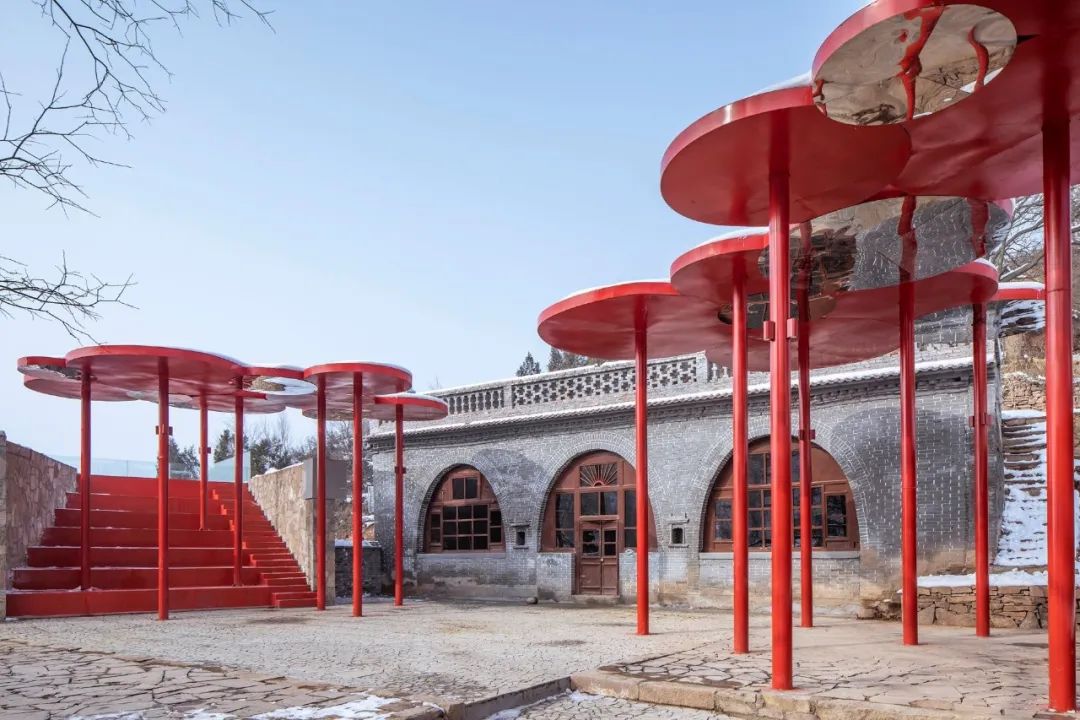 何崴：建筑是块“三明治”