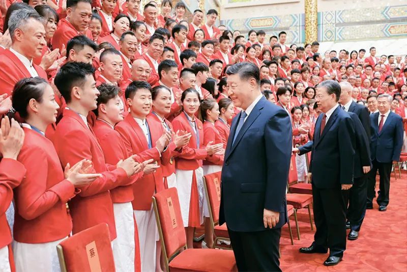 《求是》杂志发表习近平总书记重要文章《大力弘扬伟大爱国主义精神,把强国建设、民族复兴伟业不断推向前进》 《求是》杂志发表习近平总书记重要文章《大力弘扬伟大爱国主义精神,把强国建设、民族复兴伟业不断推向前进》