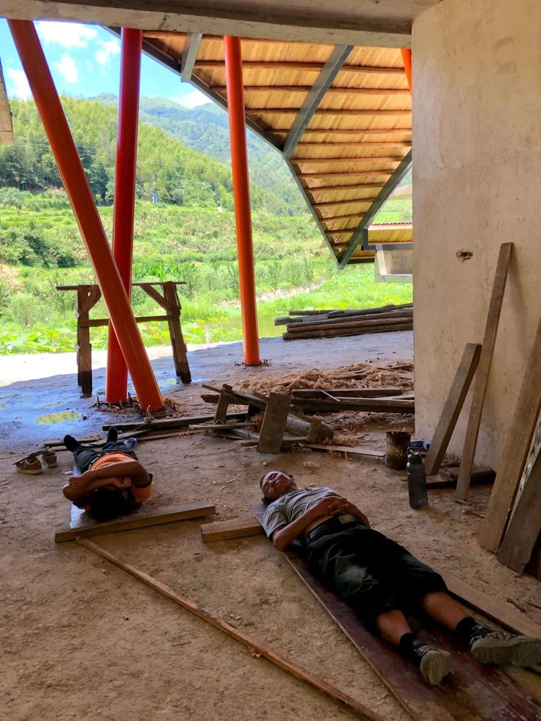 何崴:建筑是块“三明治” 何崴:建筑是块“三明治”