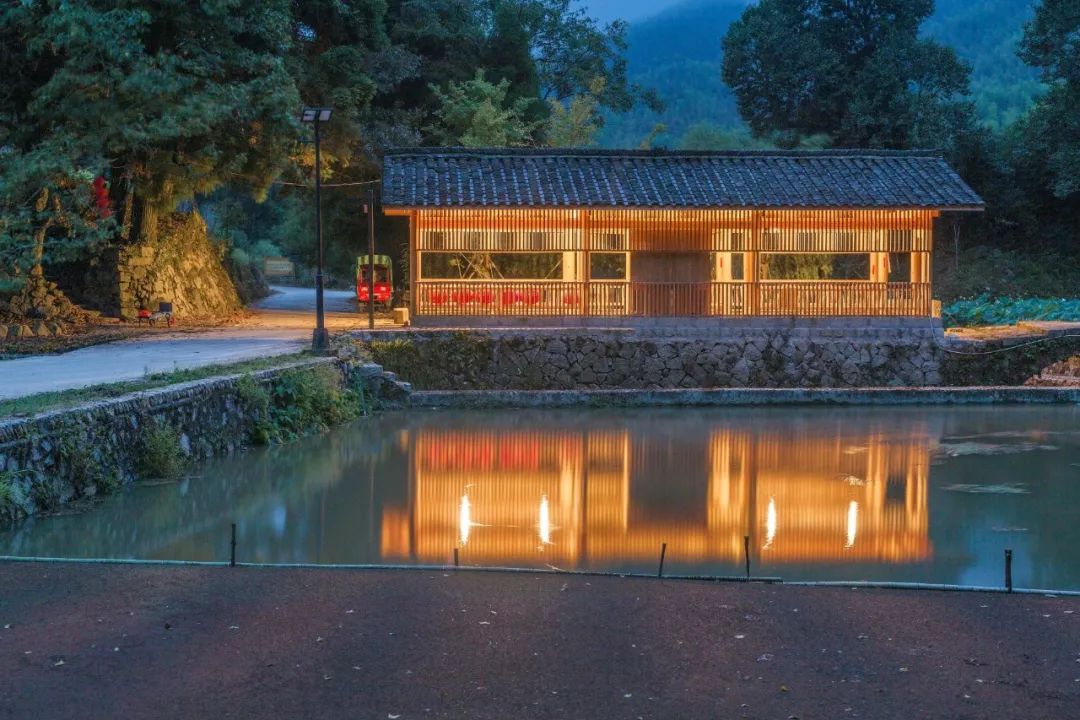 何崴：建筑是块“三明治”