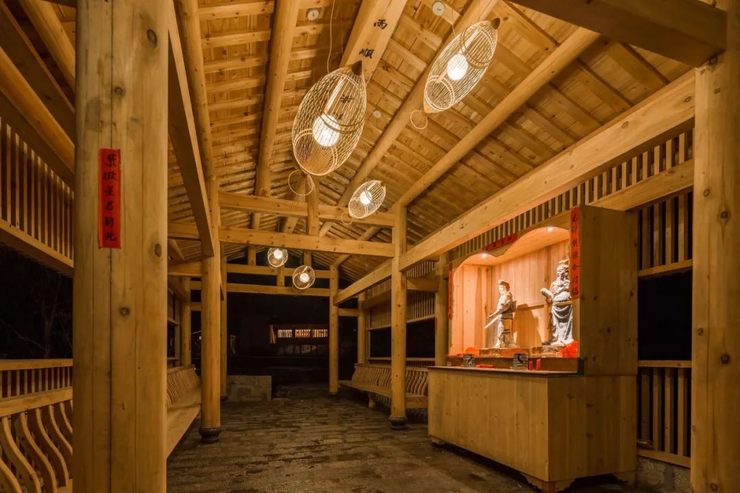 何崴：建筑是块“三明治”