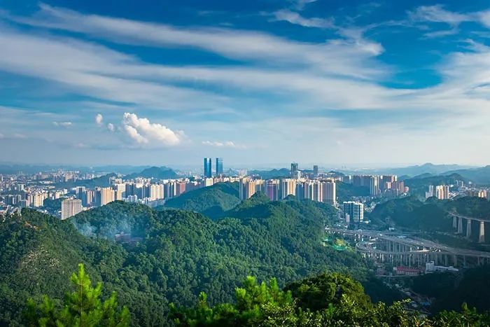 城市旅游：从“城市景区”到“景区城市”，从“经营景点”到“经营城市”