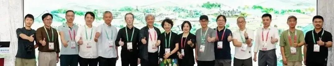 读城 | 何依:科莫湖的色彩 读城 | 何依:科莫湖的色彩
