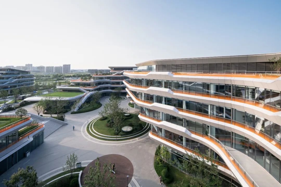 line+ × 科大讯飞:AI总部新地标正式建成启用 line+ × 科大讯飞:AI总部新地标正式建成启用