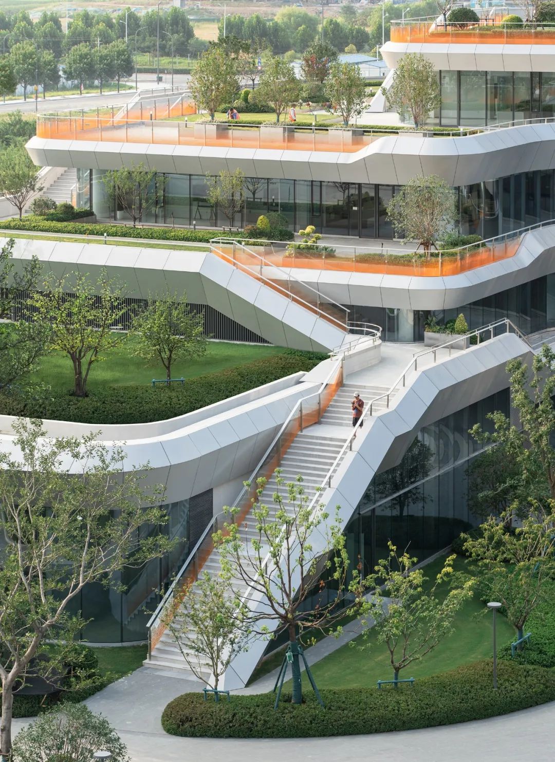 line+ × 科大讯飞:AI总部新地标正式建成启用 line+ × 科大讯飞:AI总部新地标正式建成启用