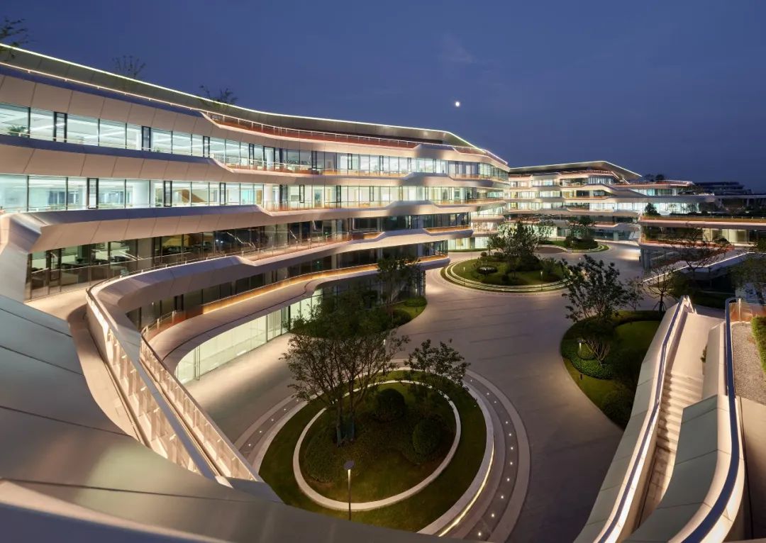 line+ × 科大讯飞：AI总部新地标正式建成启用