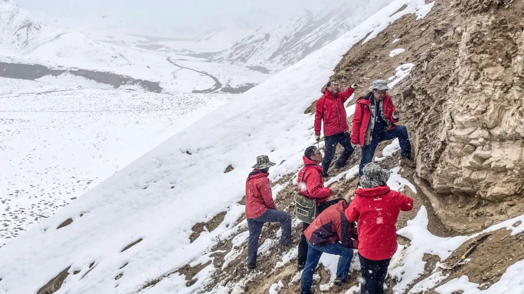 探寻雪域高原矿藏密码的地质人生 | 地质足迹印山川