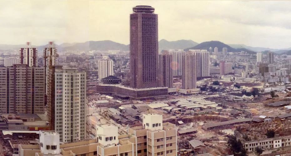 拒绝平庸，谁来管理城市的公共设计？