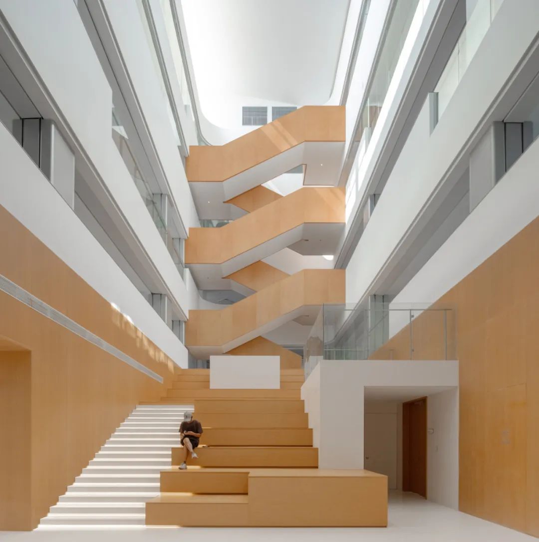 line+ × 科大讯飞:AI总部新地标正式建成启用 line+ × 科大讯飞:AI总部新地标正式建成启用