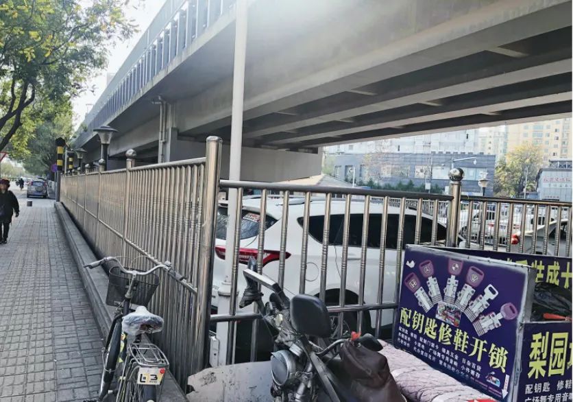 陆苹 | 地铁站周边交通与公共空间改造策略研究:以北京市地铁梨园站为例 陆苹 | 地铁站周边交通与公共空间改造策略研究:以北京市地铁梨园站为例