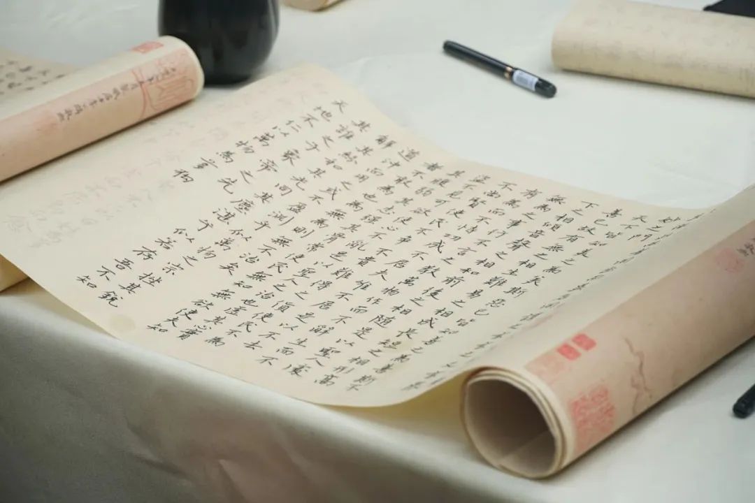叶黄成“瀑”！京城古寺千年银杏迎最佳观赏期——