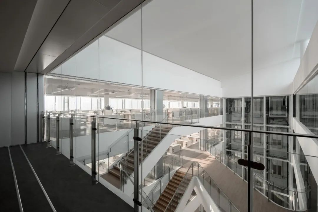 line+ × 科大讯飞:AI总部新地标正式建成启用 line+ × 科大讯飞:AI总部新地标正式建成启用