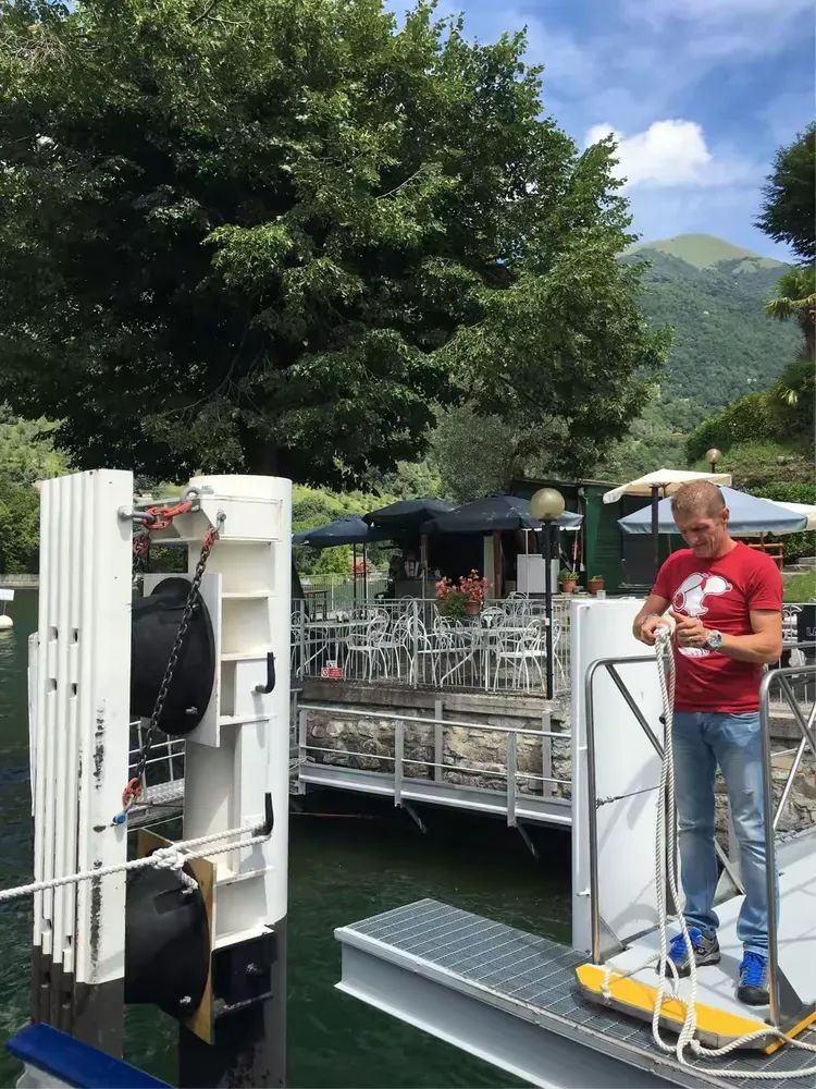 读城 | 何依:科莫湖的色彩 读城 | 何依:科莫湖的色彩