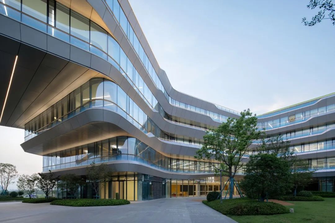 line+ × 科大讯飞：AI总部新地标正式建成启用